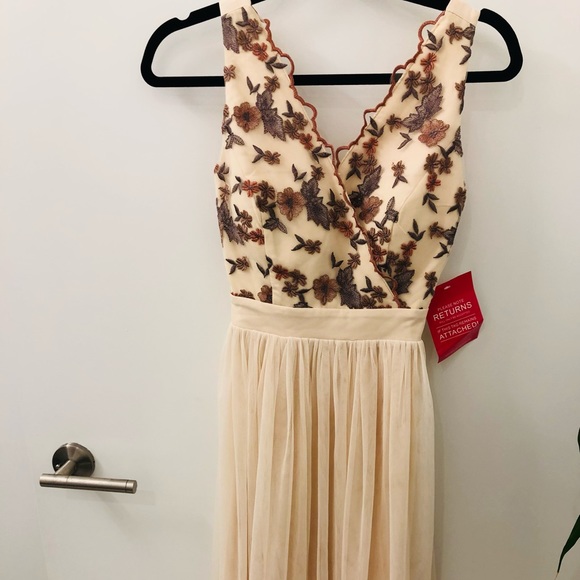 ASOS Petite Floral Midi Dress | Size: 2 | Color: Beige NWT - Picture 4 of 16